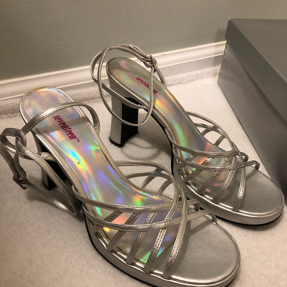 Size  8 Seventeen brand silver dress heels